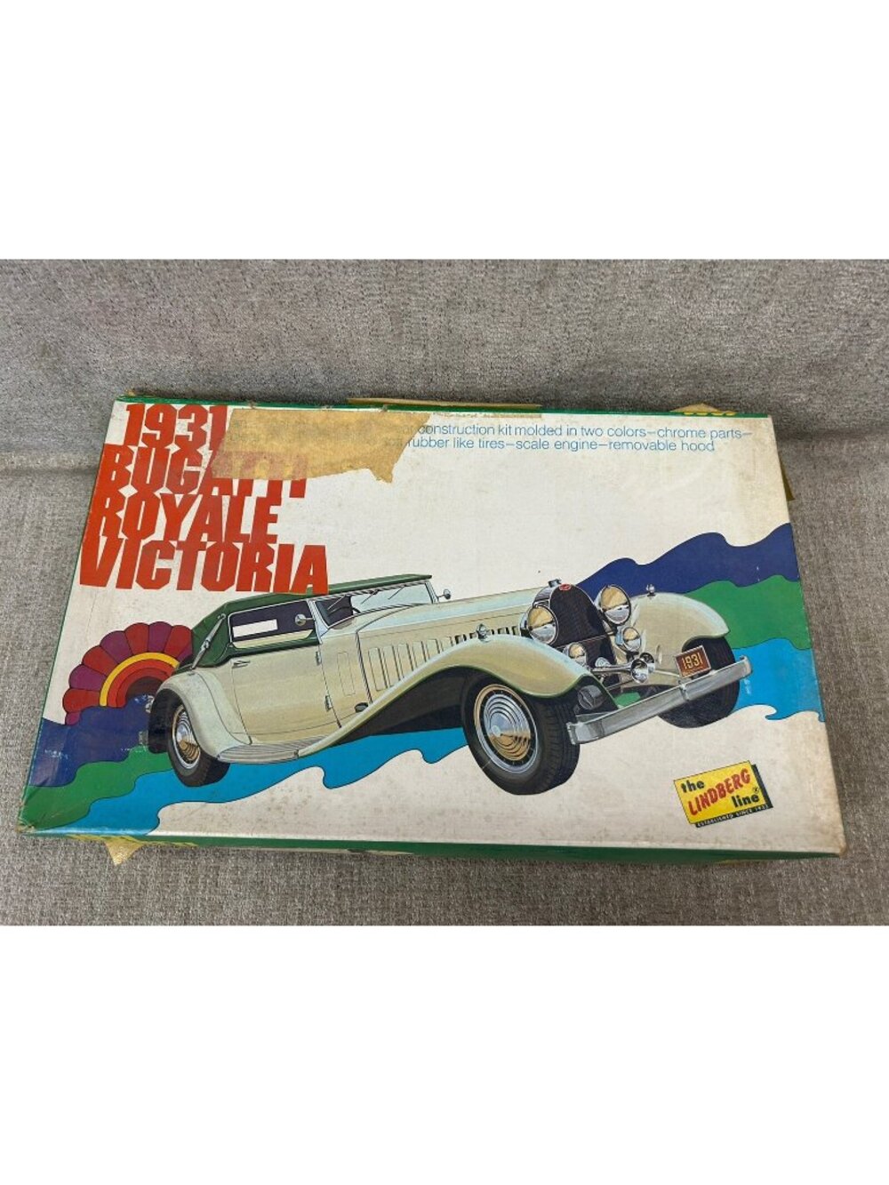 Lindberg Bugatti Royale Victoria 1931 1/24 Model Kit #6602:350